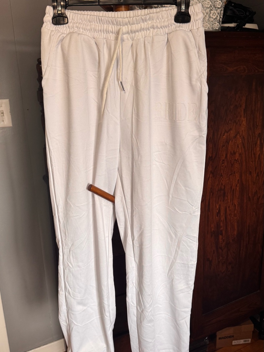 👰♀️ White “Bride” Embossed Jogger Sweatpants — Size M